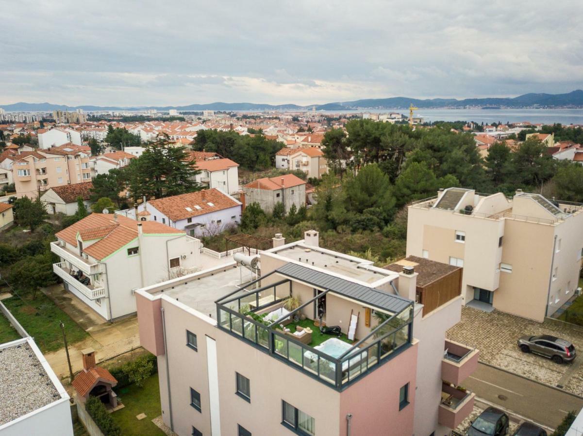 Apartment Garden Terrace Zadar Bagian luar foto